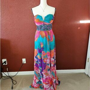 Elegant Strapless Multicolor Dress